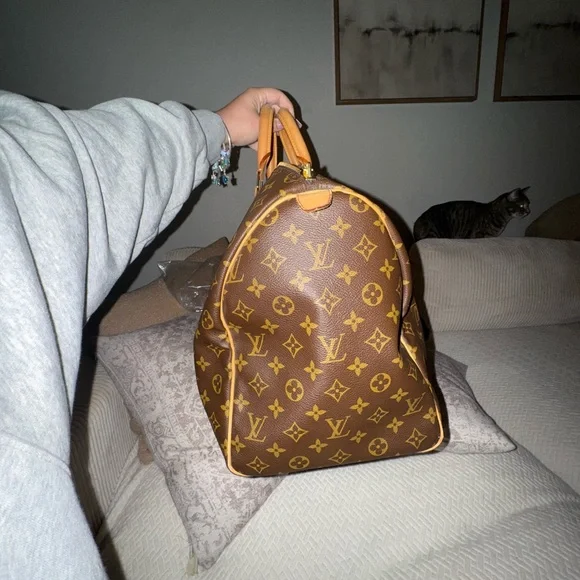 Authentic Keep all 50